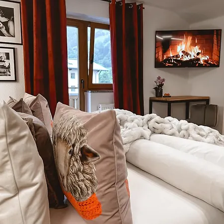 Boutique Hotel Pinzgauerhof Kaprun Extérieur photo